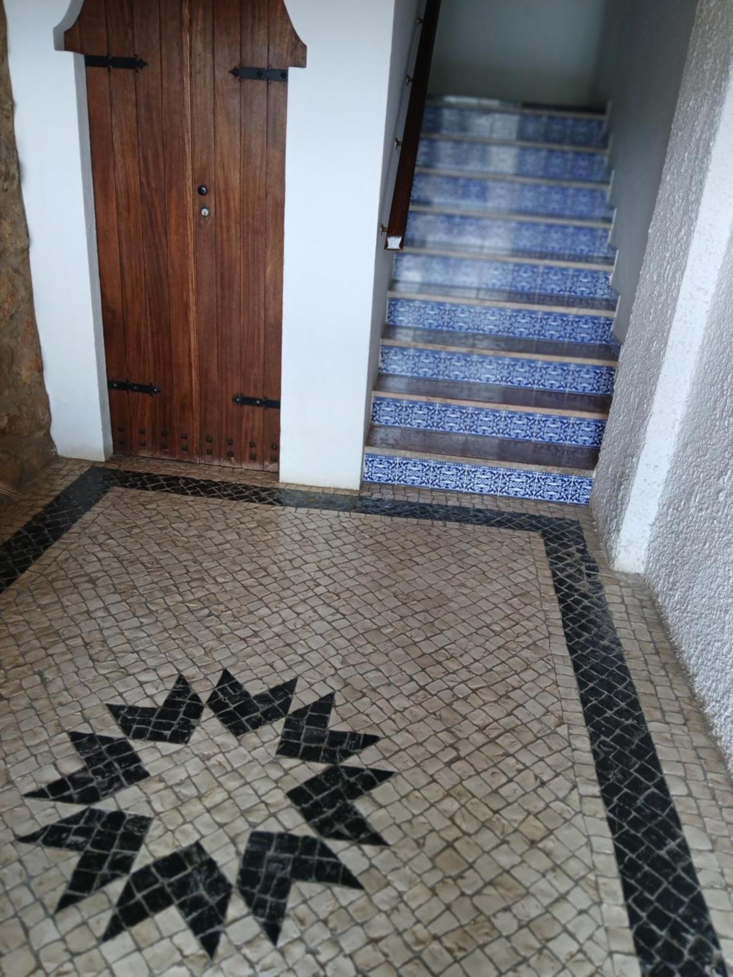 Azulejos Em Portugal Lejlighed Quarteira Eksteriør billede